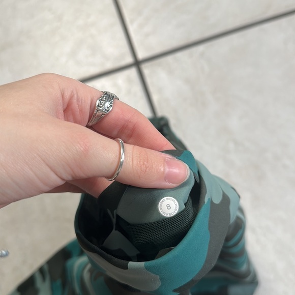Lululemon Base Pace High-Rise Tight 25" Heritage 365 Camo‎ Tidewater Teal Multi - Picture 11 of 15